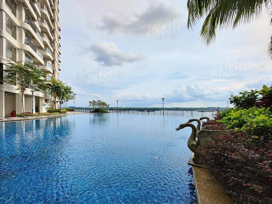 Bay Laurel, Country Garden Danga Bay Homestay By Welcome Home Johor Bahru Exterior foto